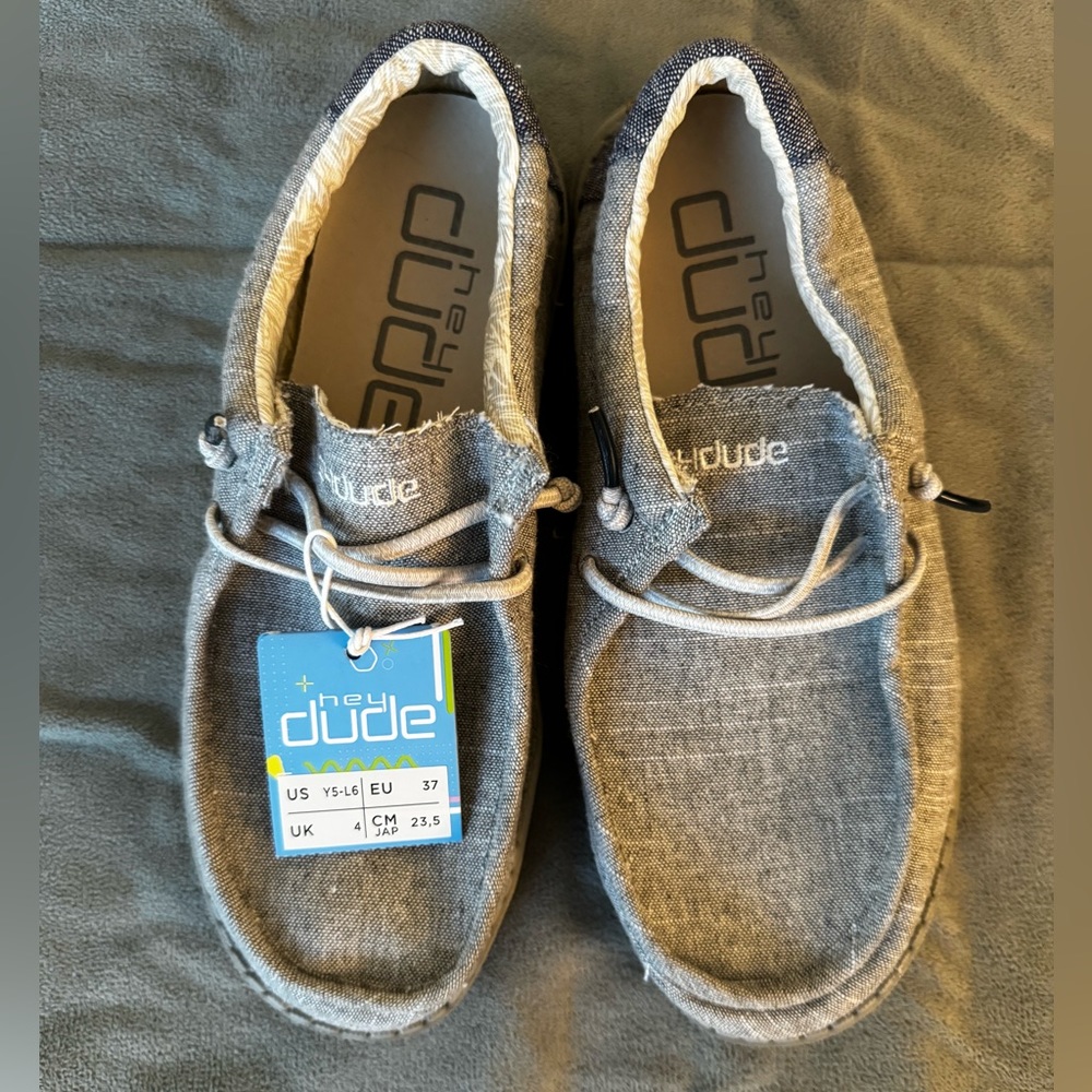 NWT Hey Dude Blue/Grey Y5/L6